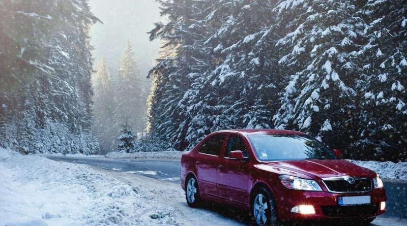 5 Common Scenarios That Cause  Winter Car Accidents