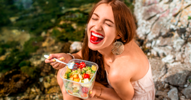8 Simple and Easy Ways to Eat Healthier in 2021