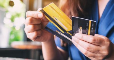 Do You Know The Difference Between Credit And Debit Card?