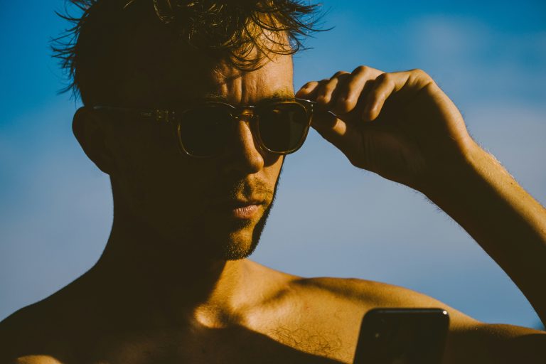 Men Sunglasses: A Style Essential for the Modern Man