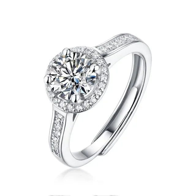 Affordable 1 Carat Moissanite Rings That Look Like Diamonds