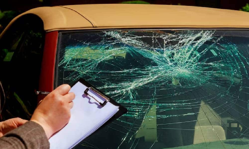 auto glass replacement