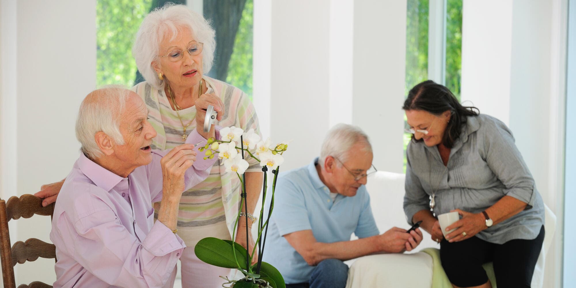 How Senior Living Communities Can Foster Intergenerational Bonds