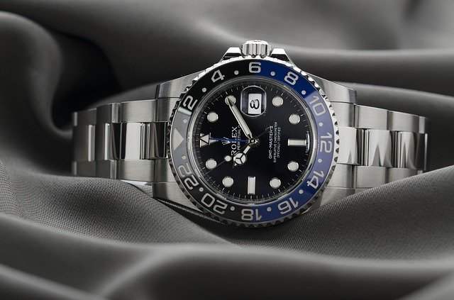 Top Luxury Watches For Men And Women In The Luxury Watch Market
