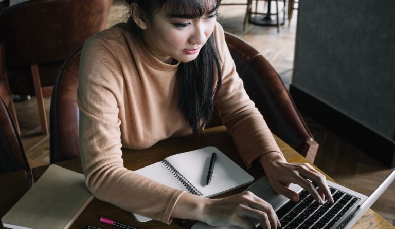 Why Is The Demand For Assignment Help Services Rising