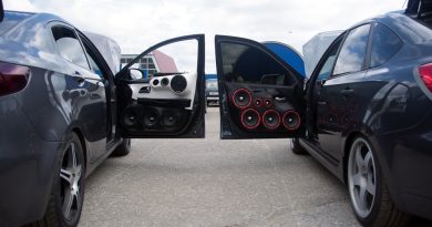 car-audio-speakers