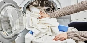 common-mistakes-people-make-when-washing-white-clothes