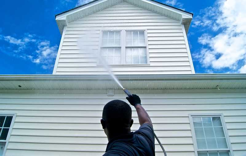 Residential House Washing
in Miami | LZ Pressure Cleaning