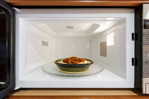 microwave cook food