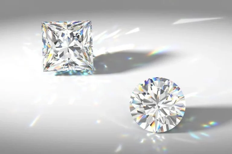 Princess Cut Diamonds: Discover the Modern Alternative to Round