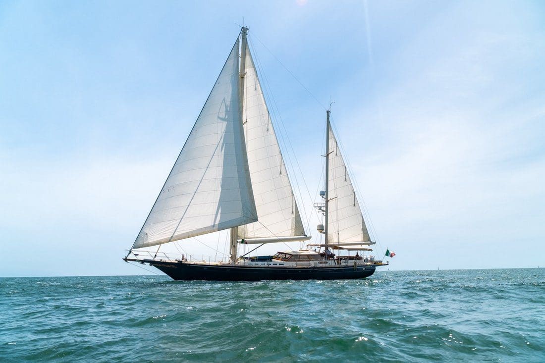 renta-de-yates-de-lujo-en-puerto-vallarta