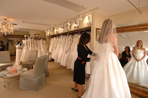 Best Wedding Dress Shop