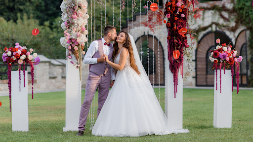 Wedding Planning: How To Plan a Realistic Wedding Budget