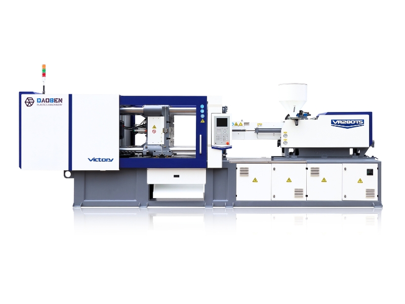 plastic molding machine
